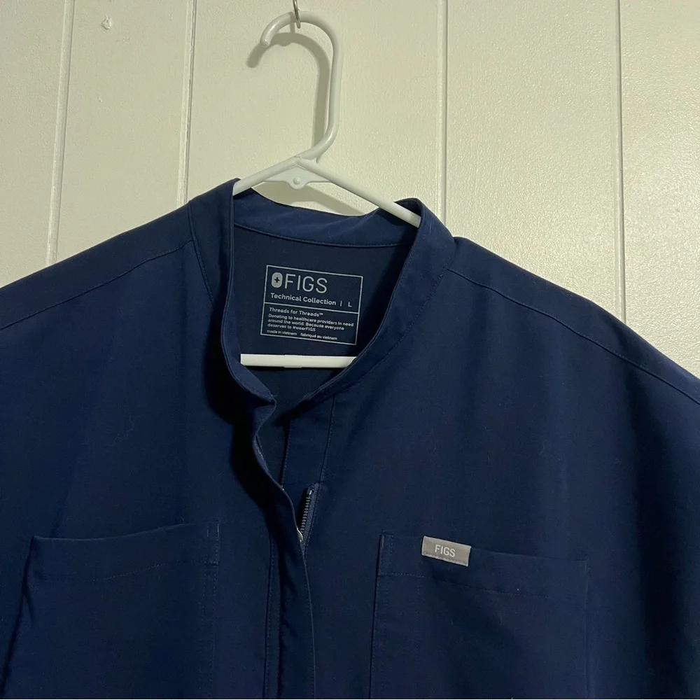 Figs Rafaela Cargo Scrub Jumpsuit Size Large - Picture 5 of 6